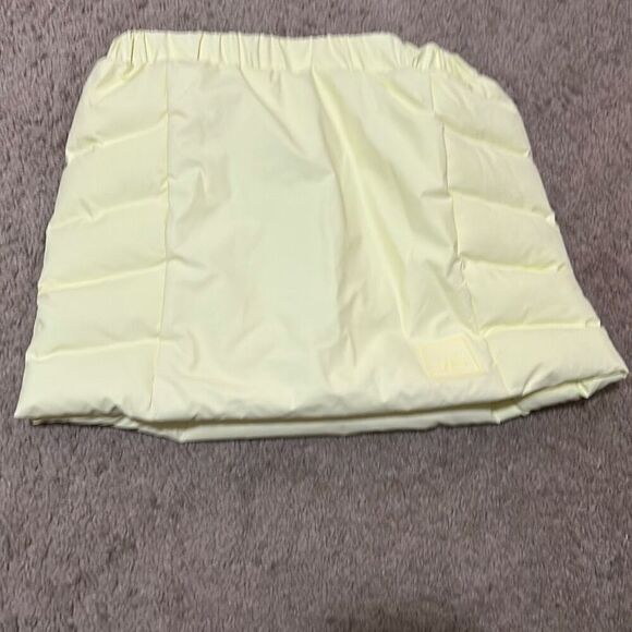 Rains XS Insulated Mini Loop Puffer Skirt Straw Yellow Trendy Sabrina Carpenter - Picture 4 of 10